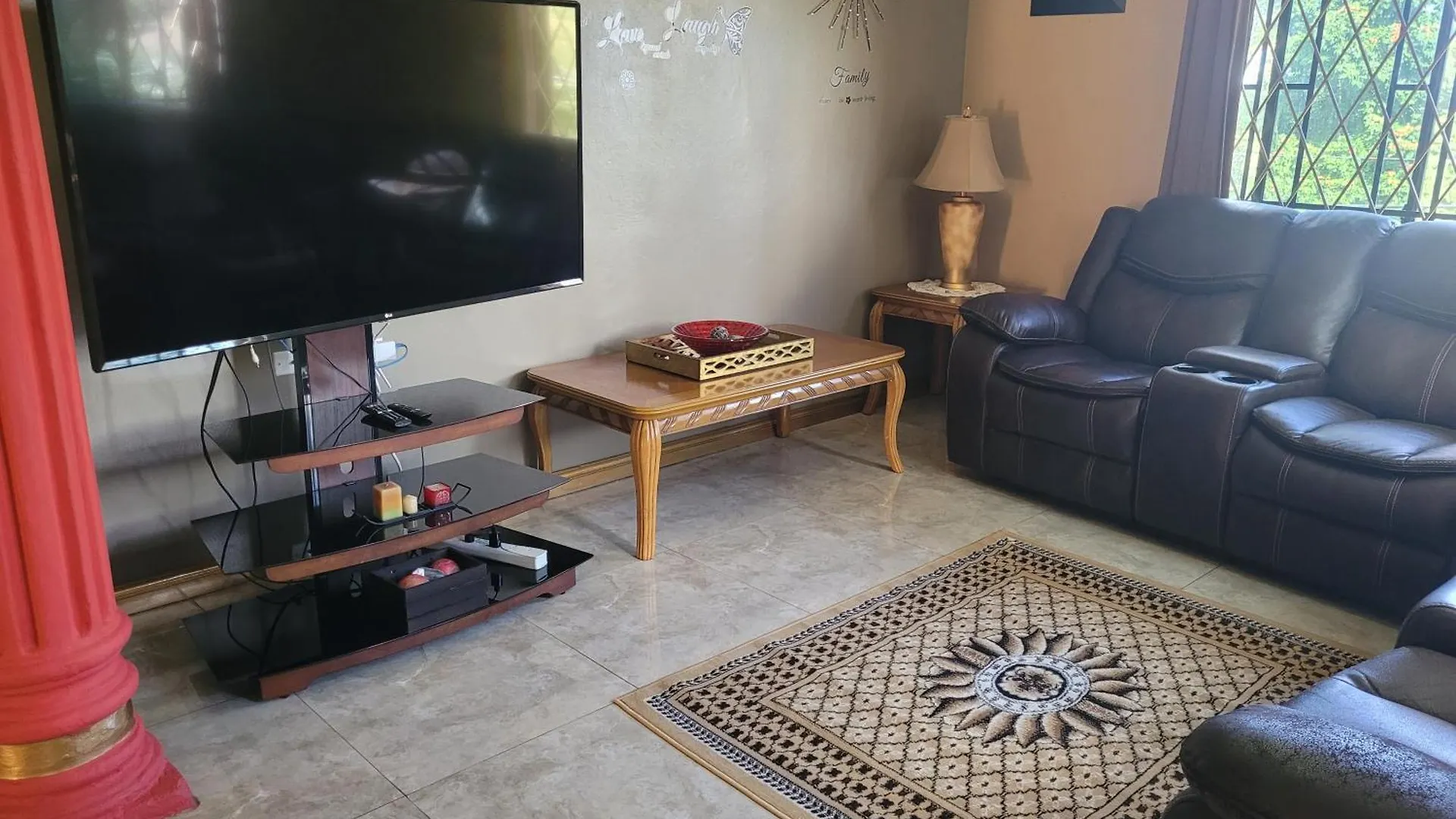 Dw Apartments With Garage And Hot Tub Mandeville 0*,  Jamaica