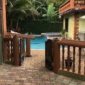 Holiday home Hidden Oasis In, Mandeville